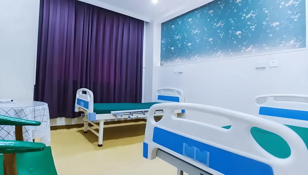 深圳大专入户要多少钱_董璇谈2任丈夫：从没想过会和高云翔离婚，张维伊敢娶我很勇敢 爱情猎头张世在约见姑娘